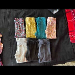 Girls 2T leggings lot, Carter’s and Cat & Jack